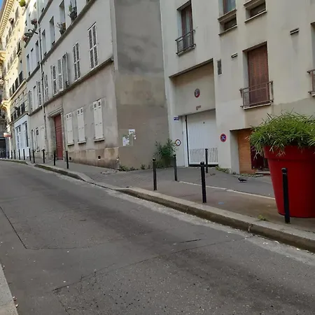 Vintage 2bd With Patio In Montmartre Appartamento *